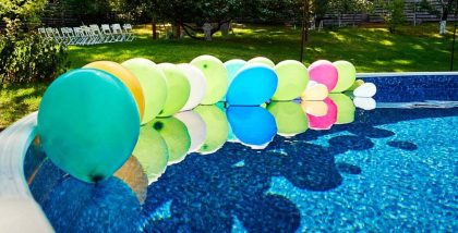 Pros and Cons of Having a Villa with Swimming Pool