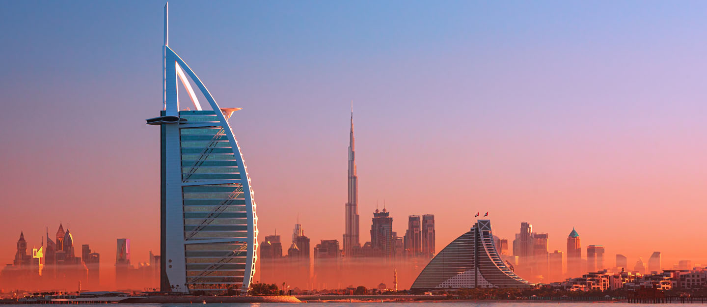 pros and cons of moving to Dubai explained
