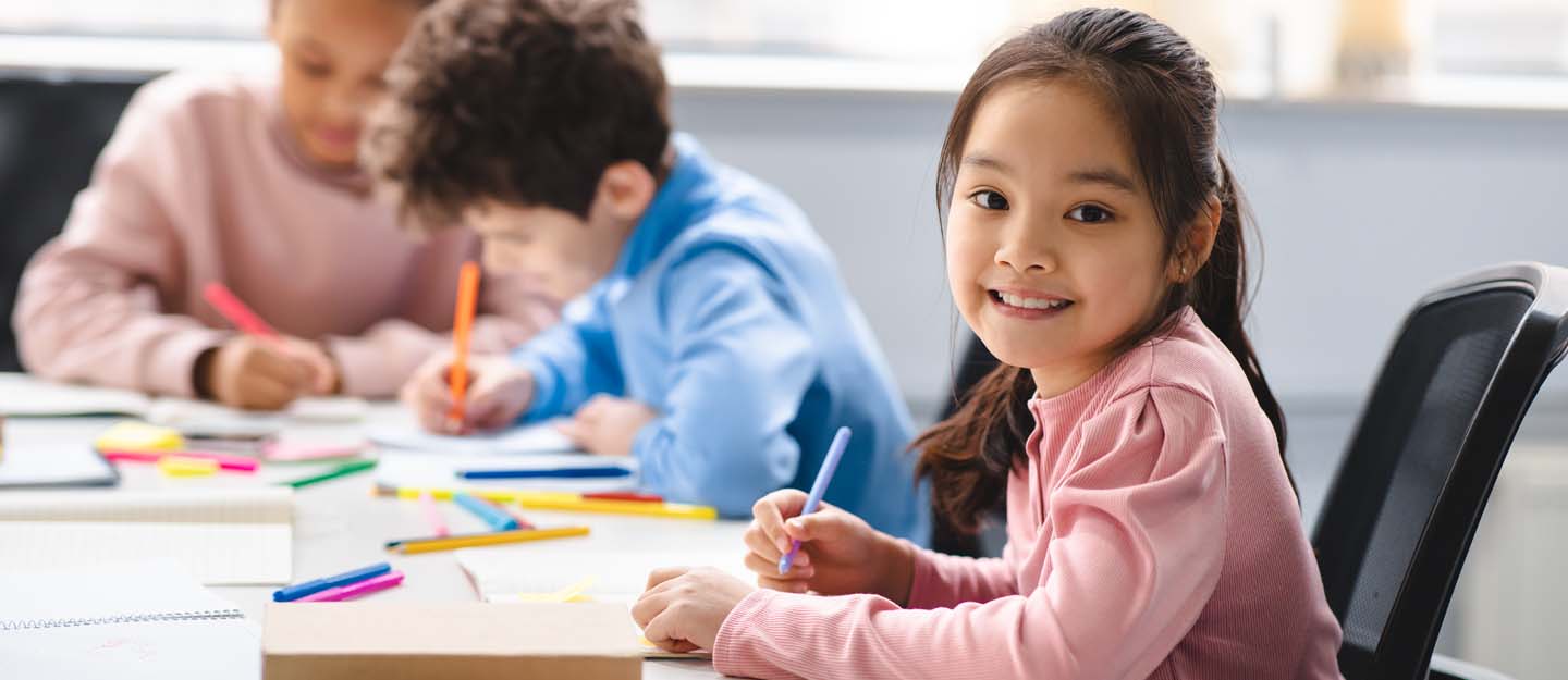 طالبة مدرسة