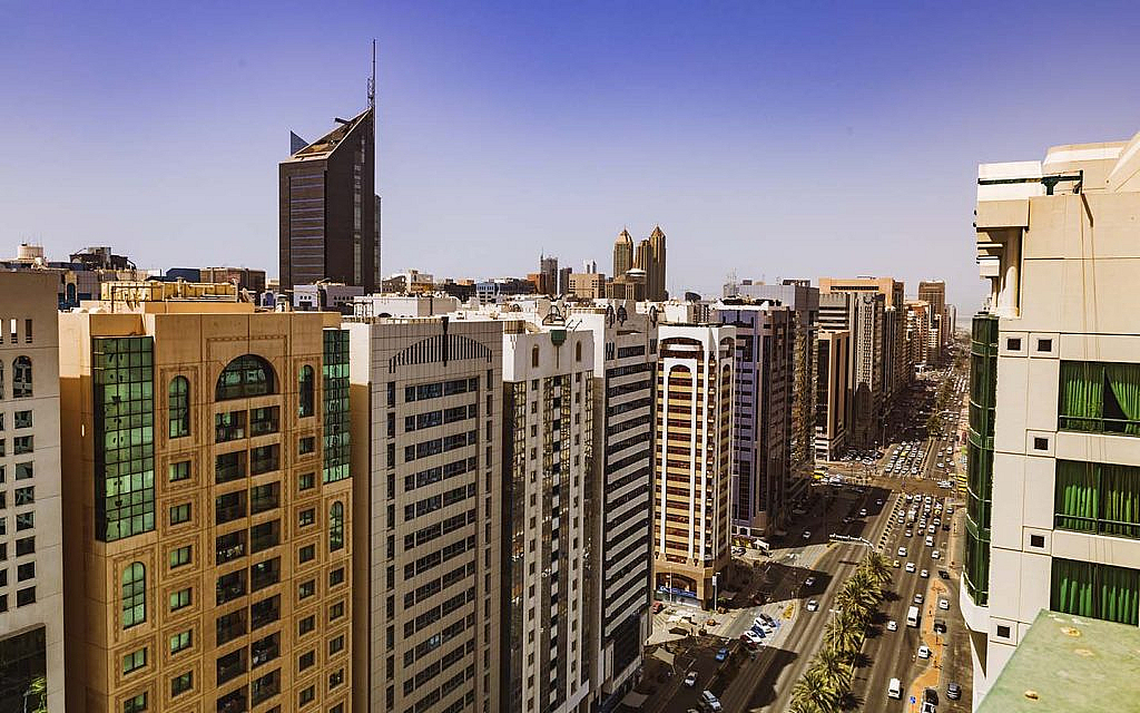 Apartments in Al Hamdan Street
