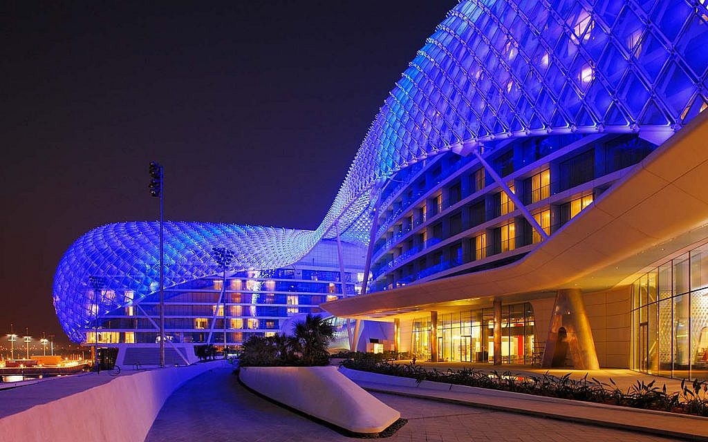 w abu dhabi yas island is among the many prominent yas island hotels and restaurants