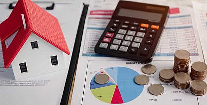Is there any tax on buying property in Dubai?