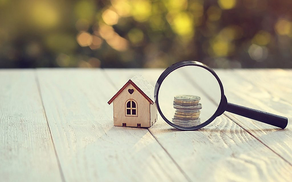 real estate survey tells value and authenticate the property 