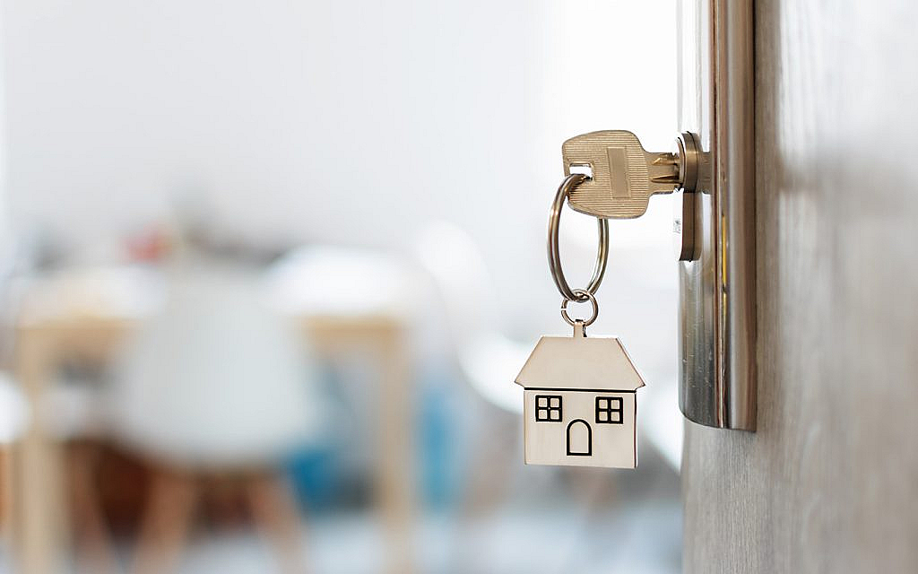 potential Investment in Pre-owned Vs. New Properties in Abu Dhabi
