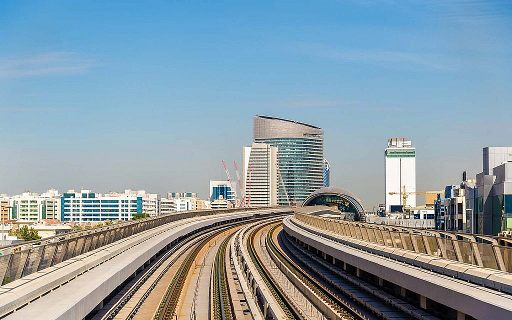 Al raffa lies close to the burjuman metro station