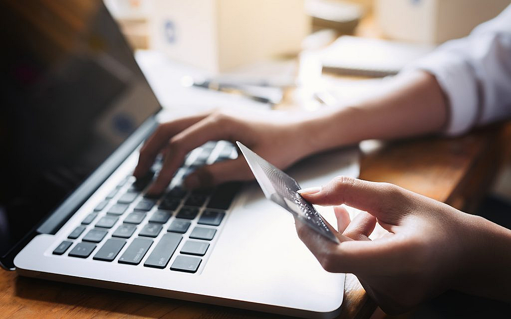 paying rent via credit card on TAMM website