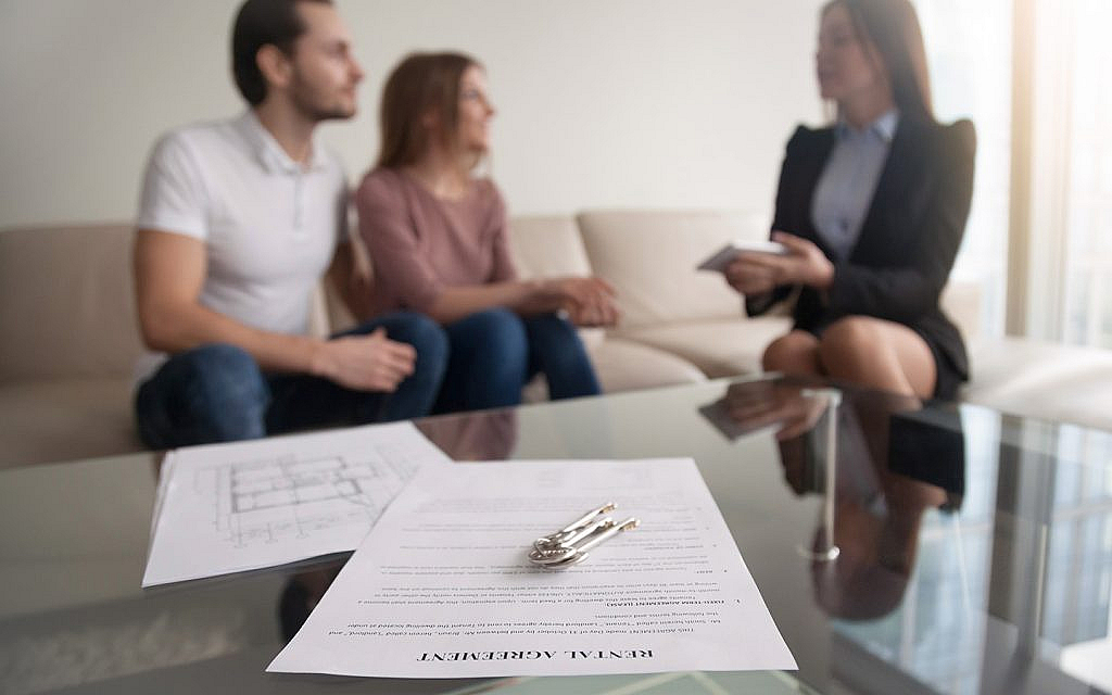 tips for renting in Umm Al Quwain include going through the amenities