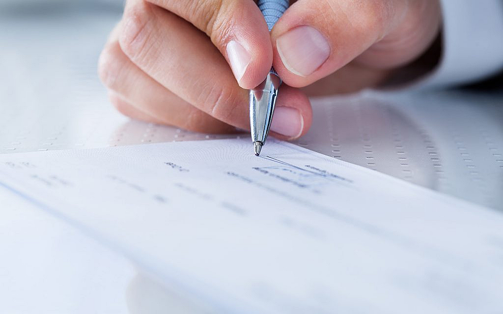 understanding more about paying rent in one cheque in Dubai