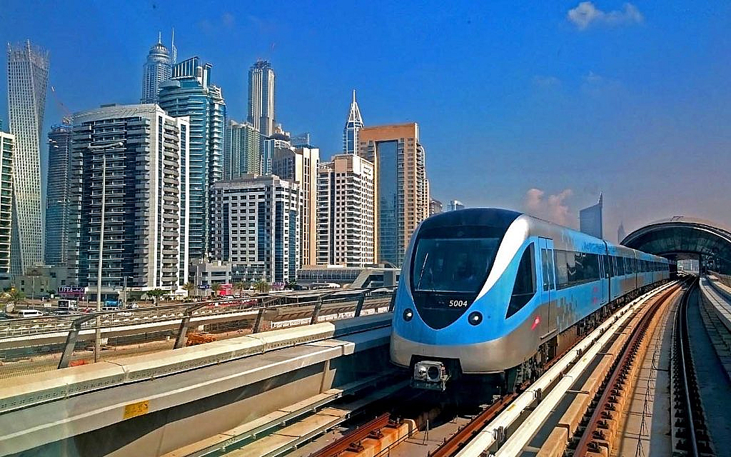 dubai harbour united arab emirates boasts public transport options