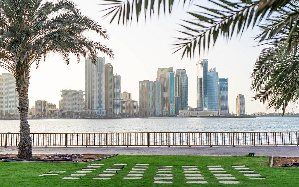 Exploring the Advantages of living near parks in Sharjah