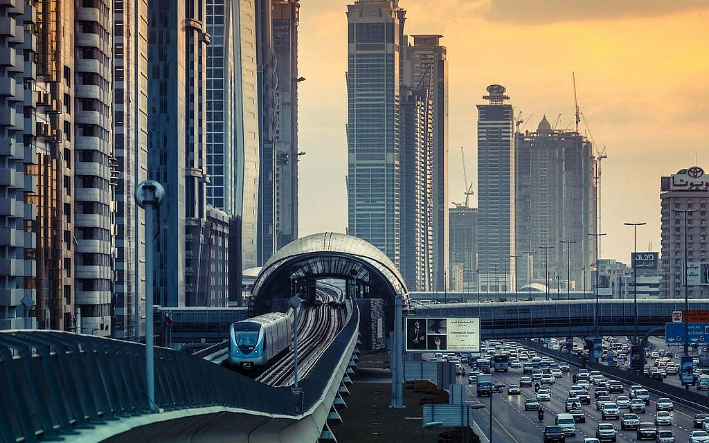 المواصلات العامة في دبي