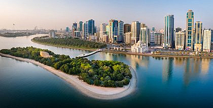 جزيرة النور في الشارقة