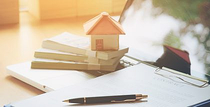 Contracts and Documentation for selling a Property in Sharjah
