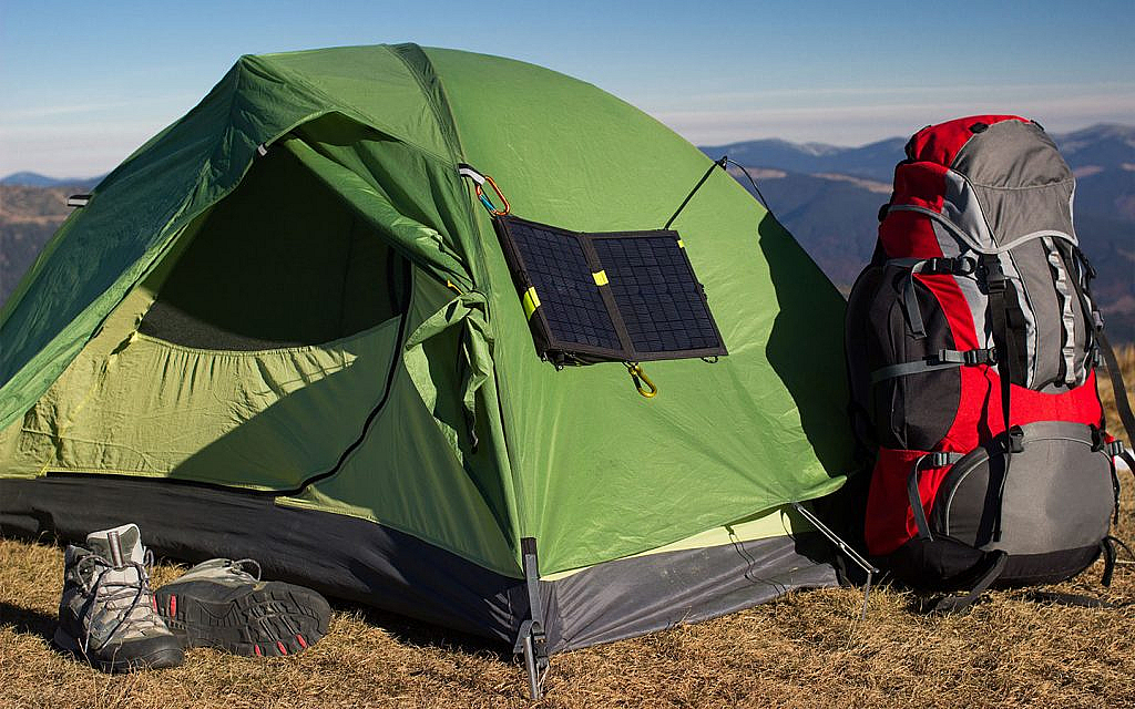 Getting electricity supply for tents in Dubai via solar is great for the environment