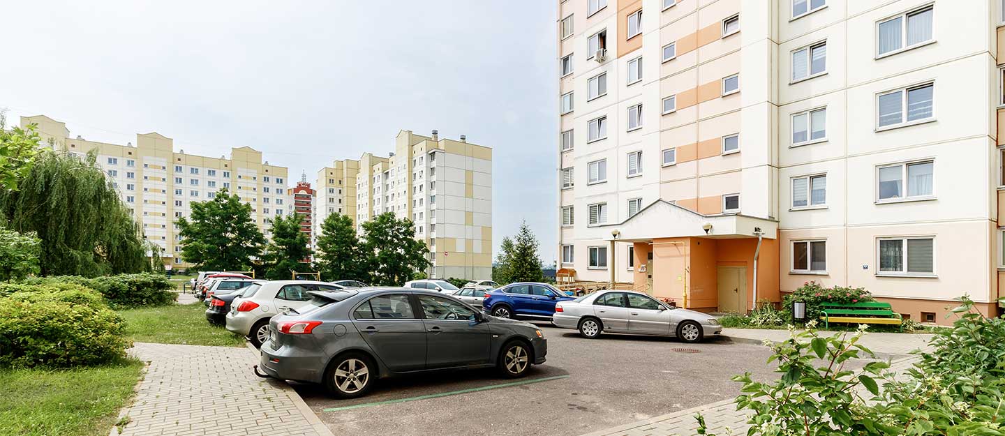 finding Rental with parking in Dubai