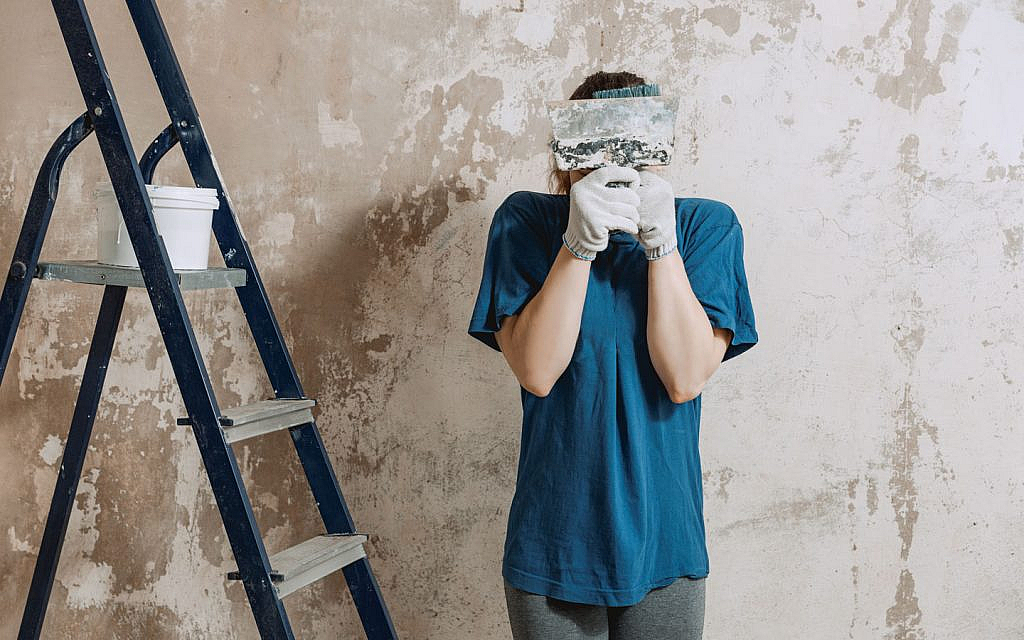 Disadvantages of flipping houses include potential for losses among others