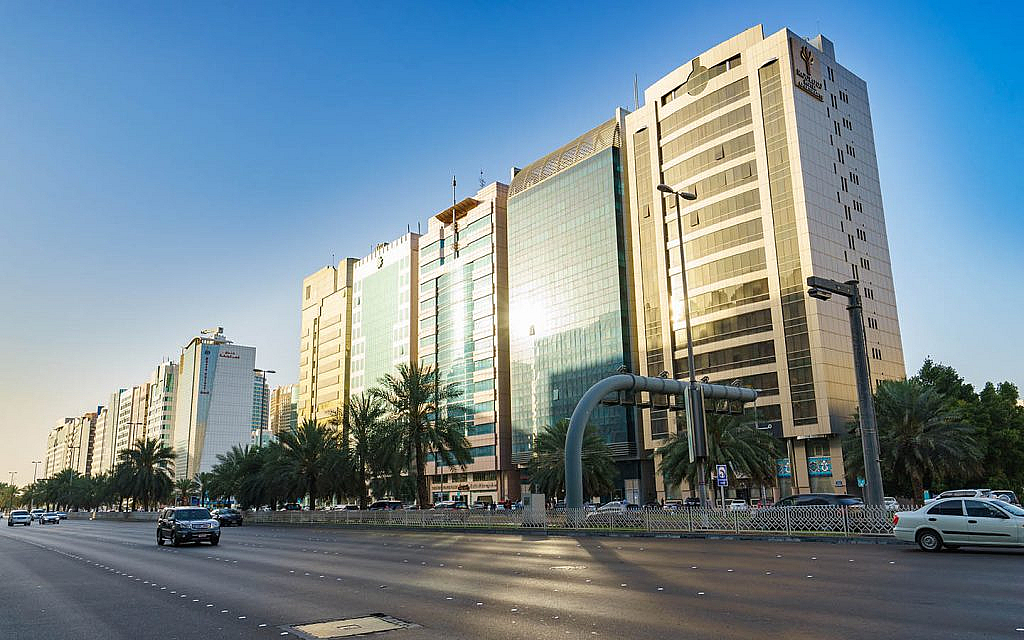 muroor road is among the villa communities in abu dhabi for rent