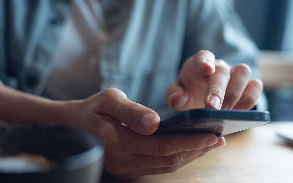 Real estate marketing call-to-actions should be mobile-friendly 