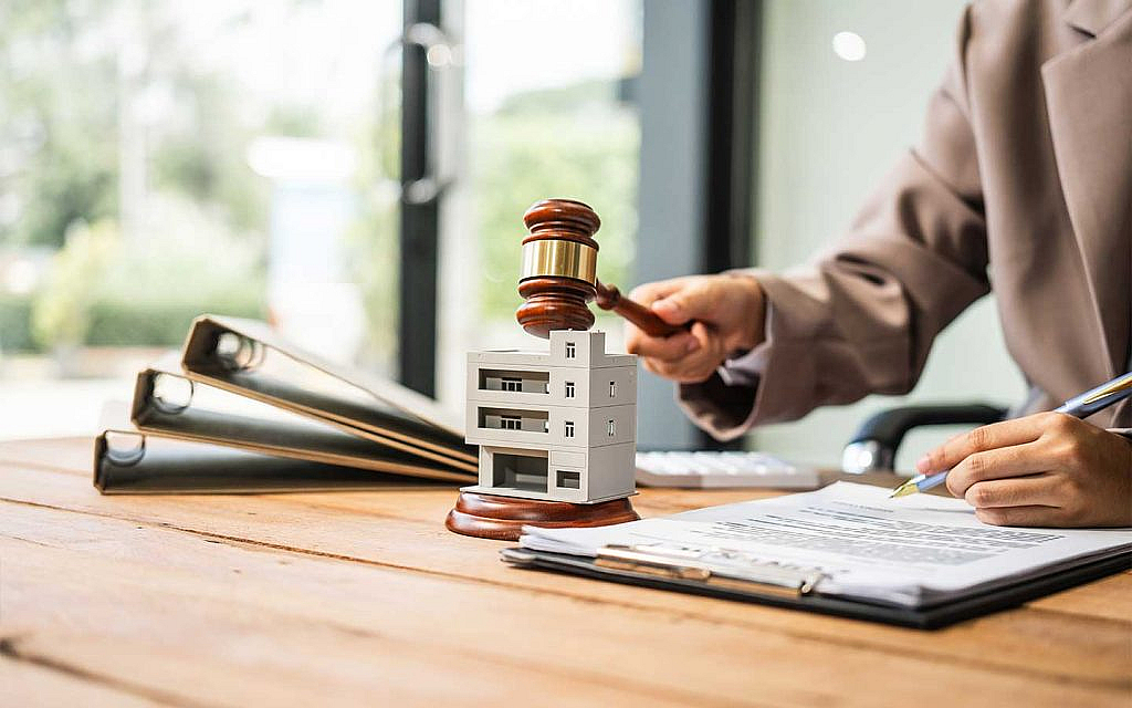 Instances When Landlords Can Stop Tenants From Drilling Holes