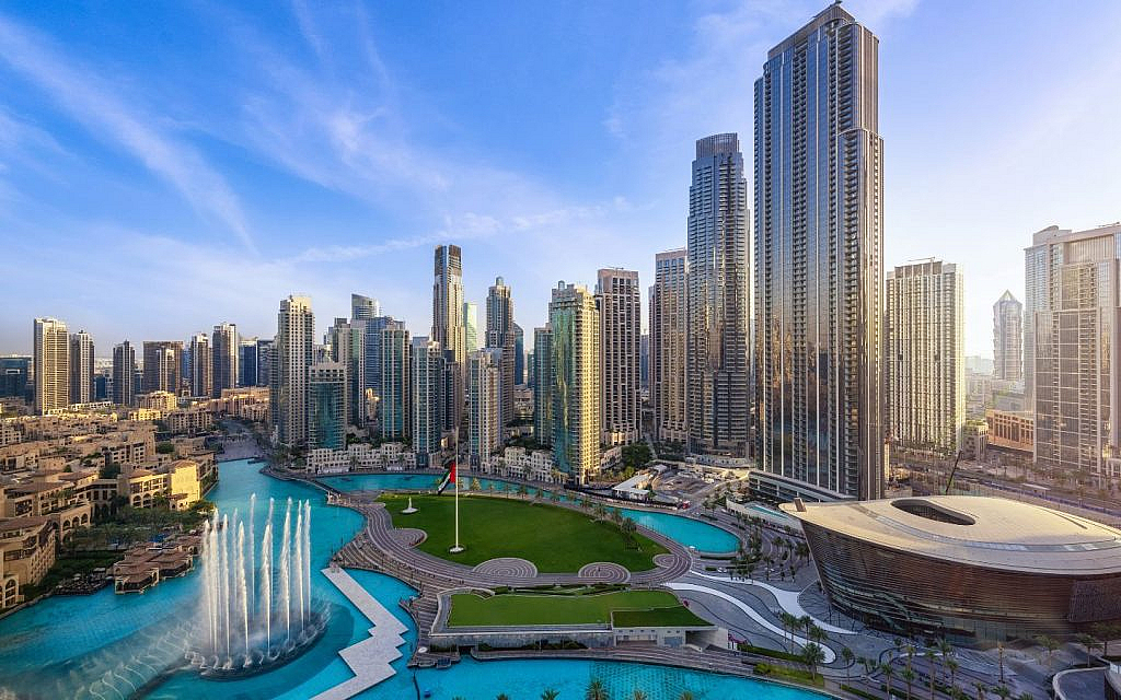 Apartment investment vs villa investment Dubai varies based on various factors