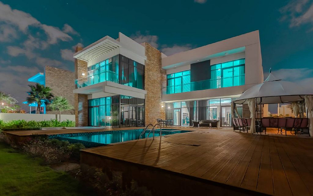 موقع داماك هيلز الاستراتيجي