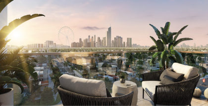 شرفة فاخرة تطل على أفق إمارة دبي