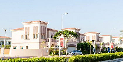 مثلث قرية جميرا