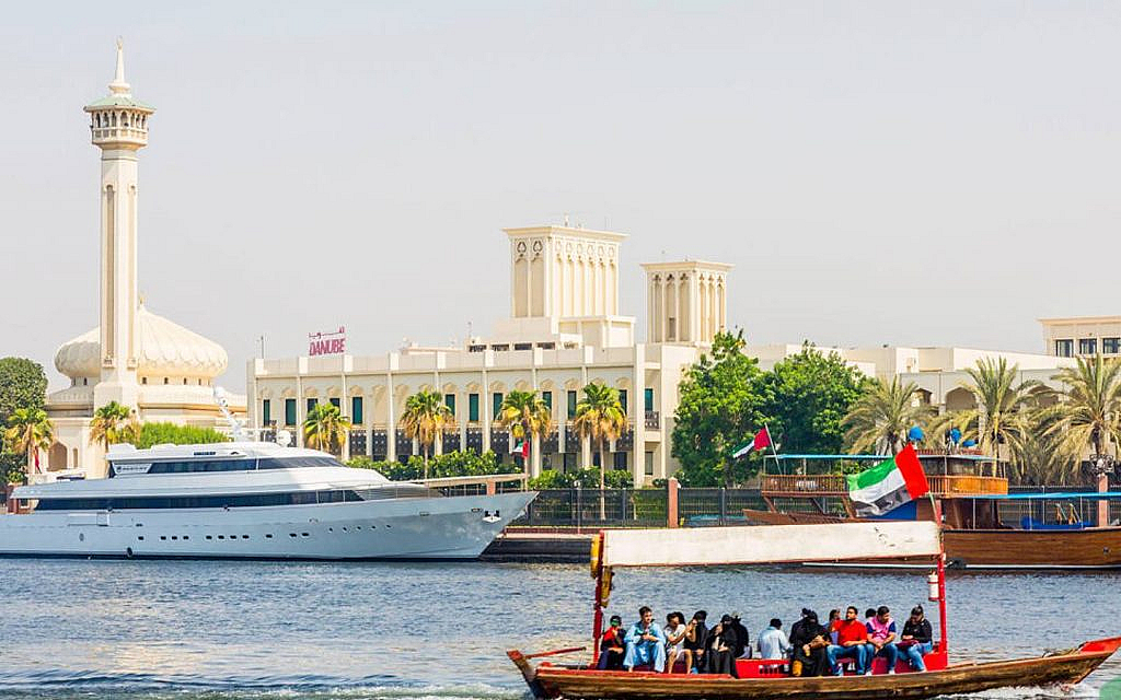 Al Jaddaf area offers many benefits to its residents