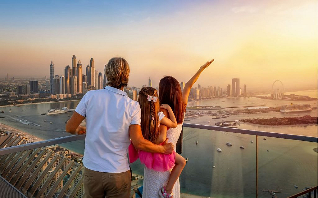cultural difference when shifting to dubai from india