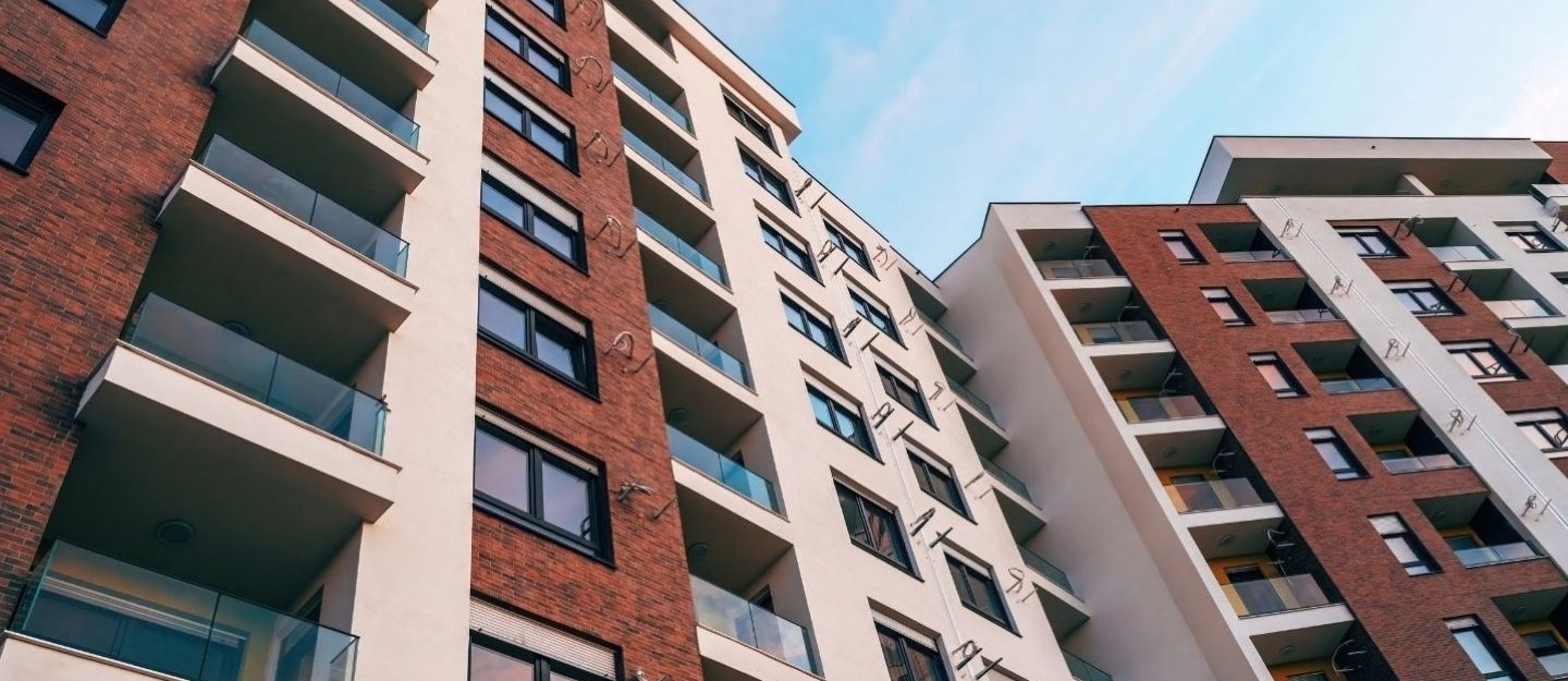 Arjan is home to apartments and villas