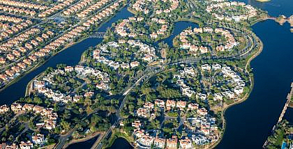 فلل في جزر جميرا بإمارة دبي