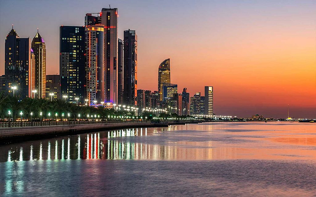 أبراج سكنية في أبوظبي