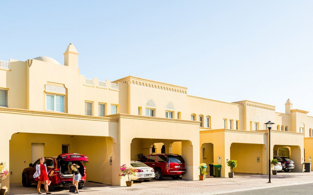 parking space in villas of the springs