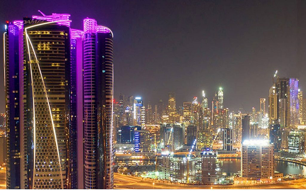 DAMAC Towers by Paramount Hotels and Resorts comes with an infinity pool and other amenities