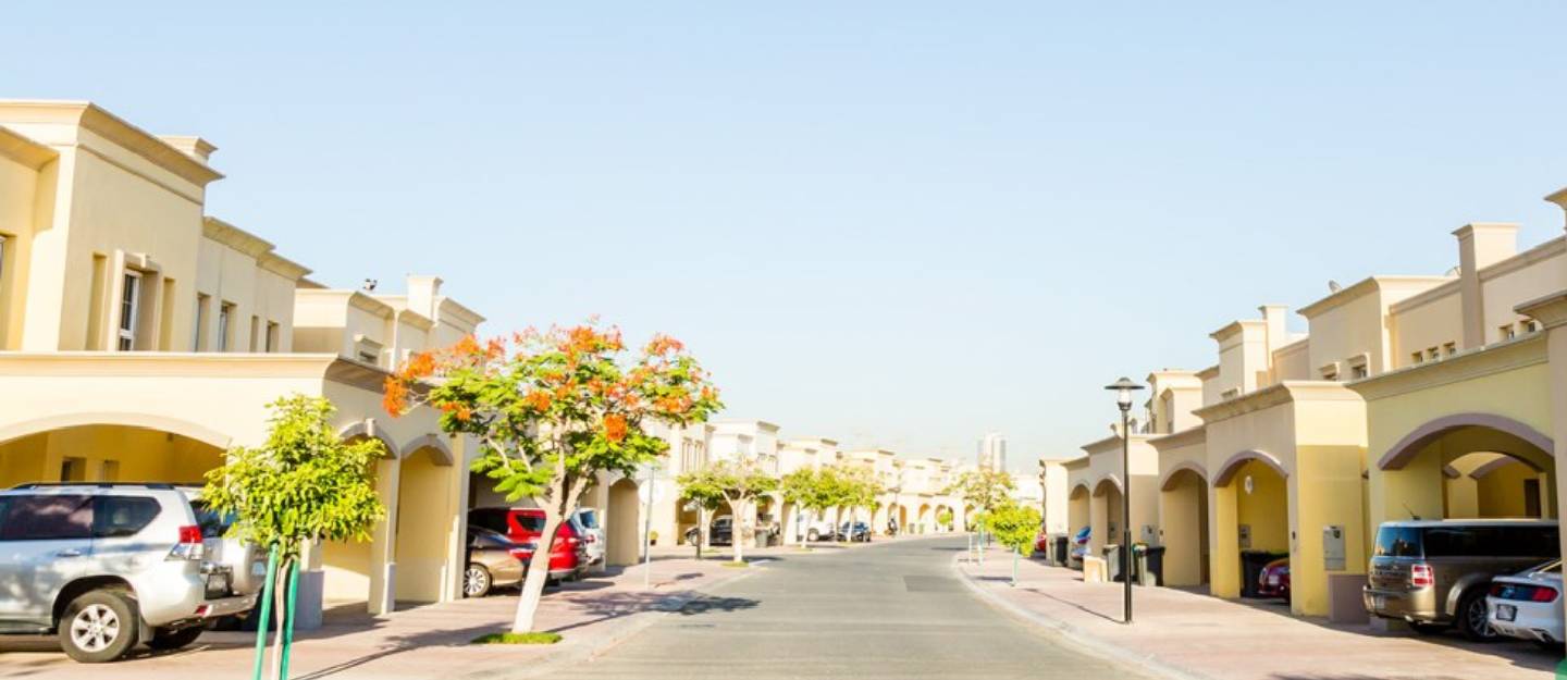 عقارات الينابيع في دبي