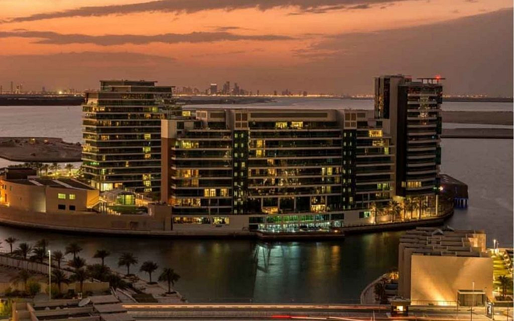 Al Muneera offers luxury amenities including sauna and steam rooms