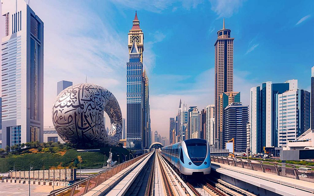 معالم بارزة حول مترو دبي