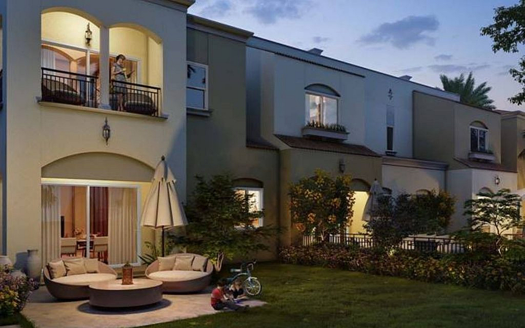 Dubailand has ample apartment and villas communities that offer an upscale living experience. 