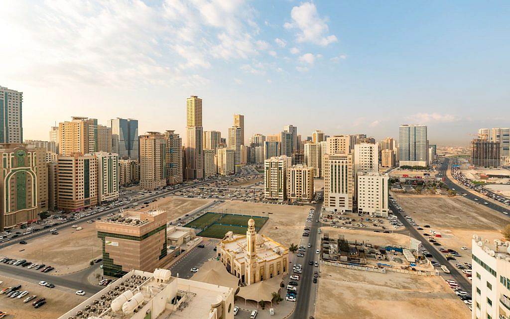 Al Nahda is predominantly a building community