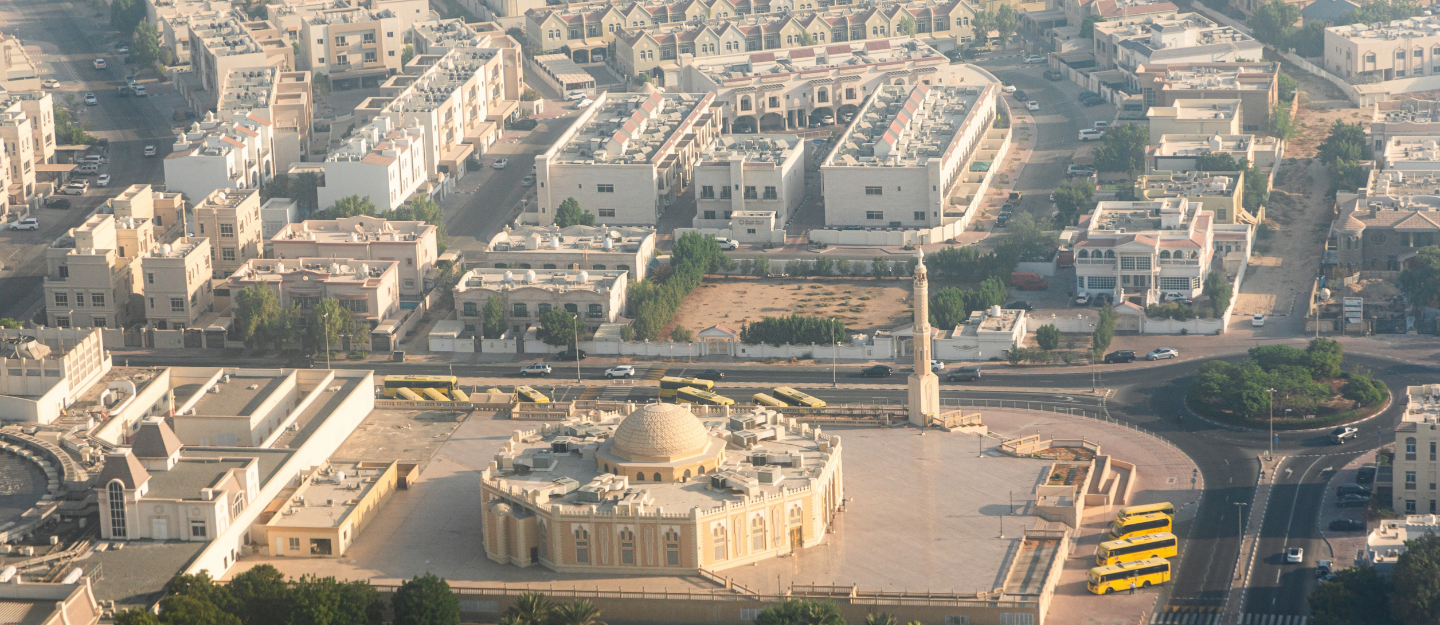 مسجد ومنازل في منطقة مردف في دبي