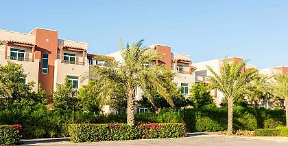 ايجابيات وتحديات العيش في الغدير أبوظبي