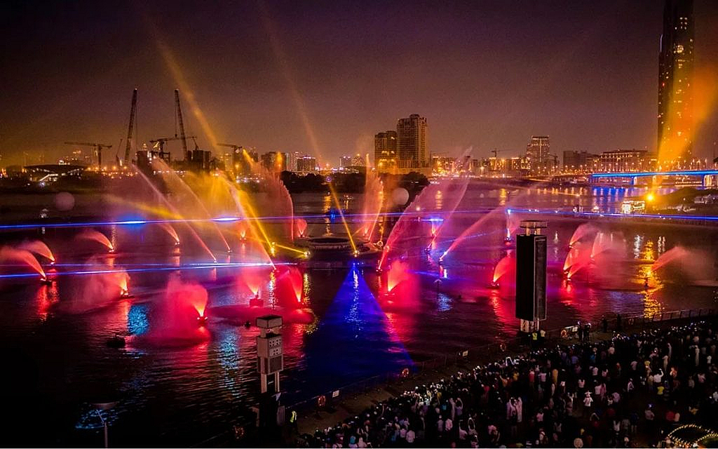 The IMAGINE show is a record-breaking daily attraction 