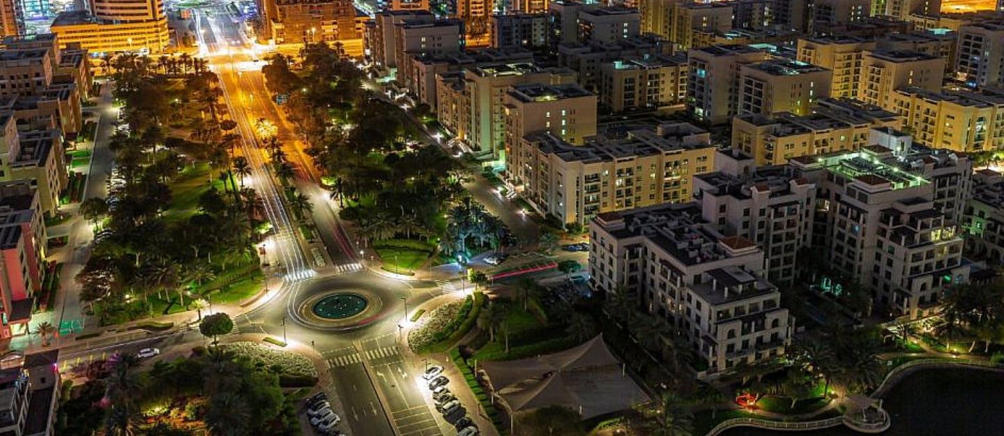 renting an apartment or a villa in Dubai depends on personal needs