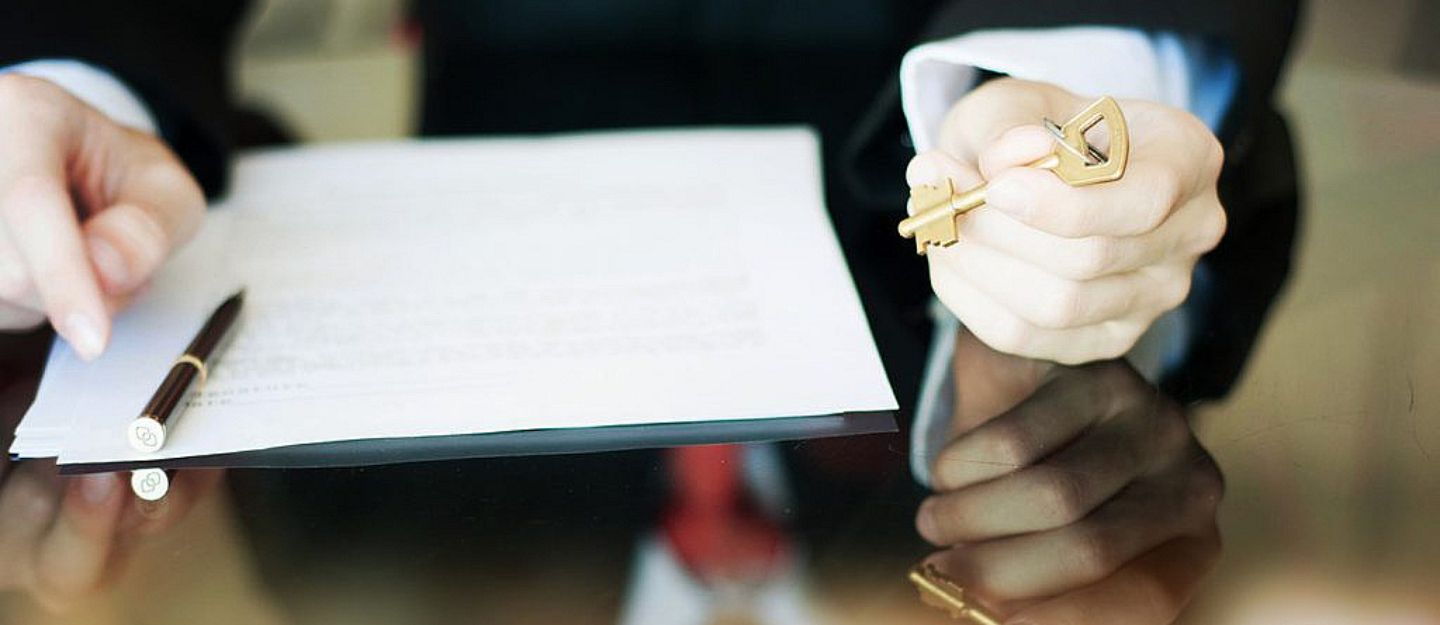 Request to Complete the Initial Procedures Data in Dubai