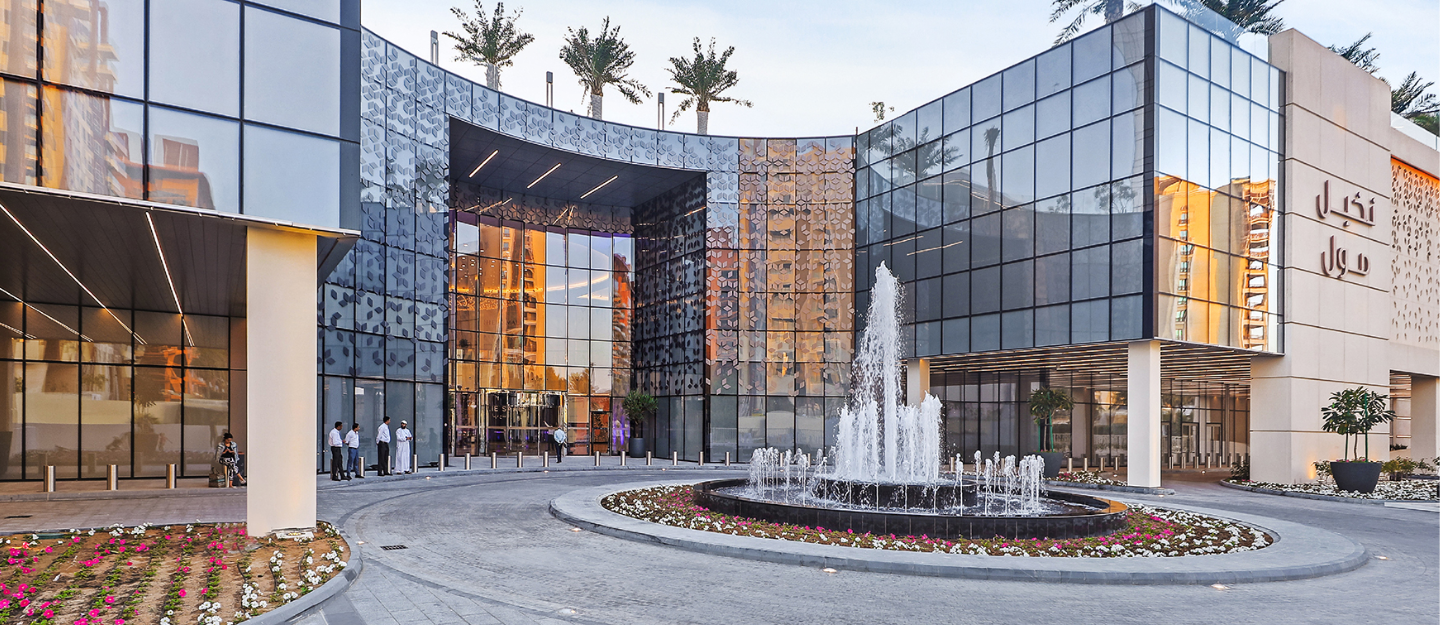 Rent apartment close to Nakheel Mall for working professionals