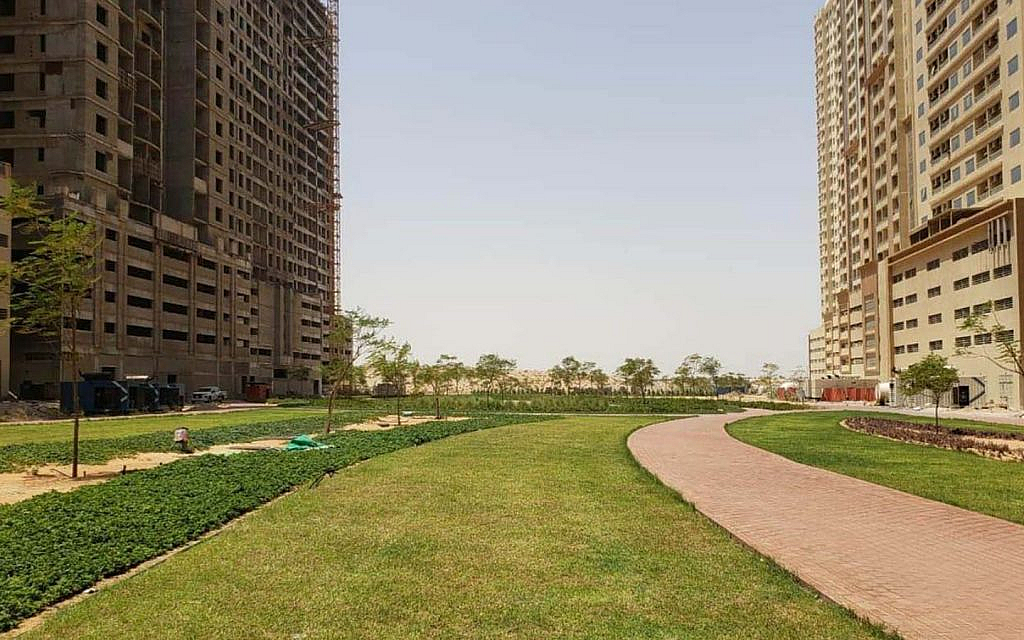 Ajman is known for its scenic beauty and extensive amenities.