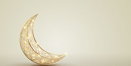 مجسم مضيء لهلال رمضان