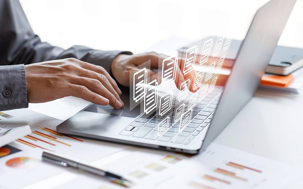 Authentication of Lease Contract for Investment Purposes in Ajman requires applicants to submit some documents online