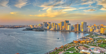 إحدى المناطق السكنية بإطلالة بحرية في الشارقة