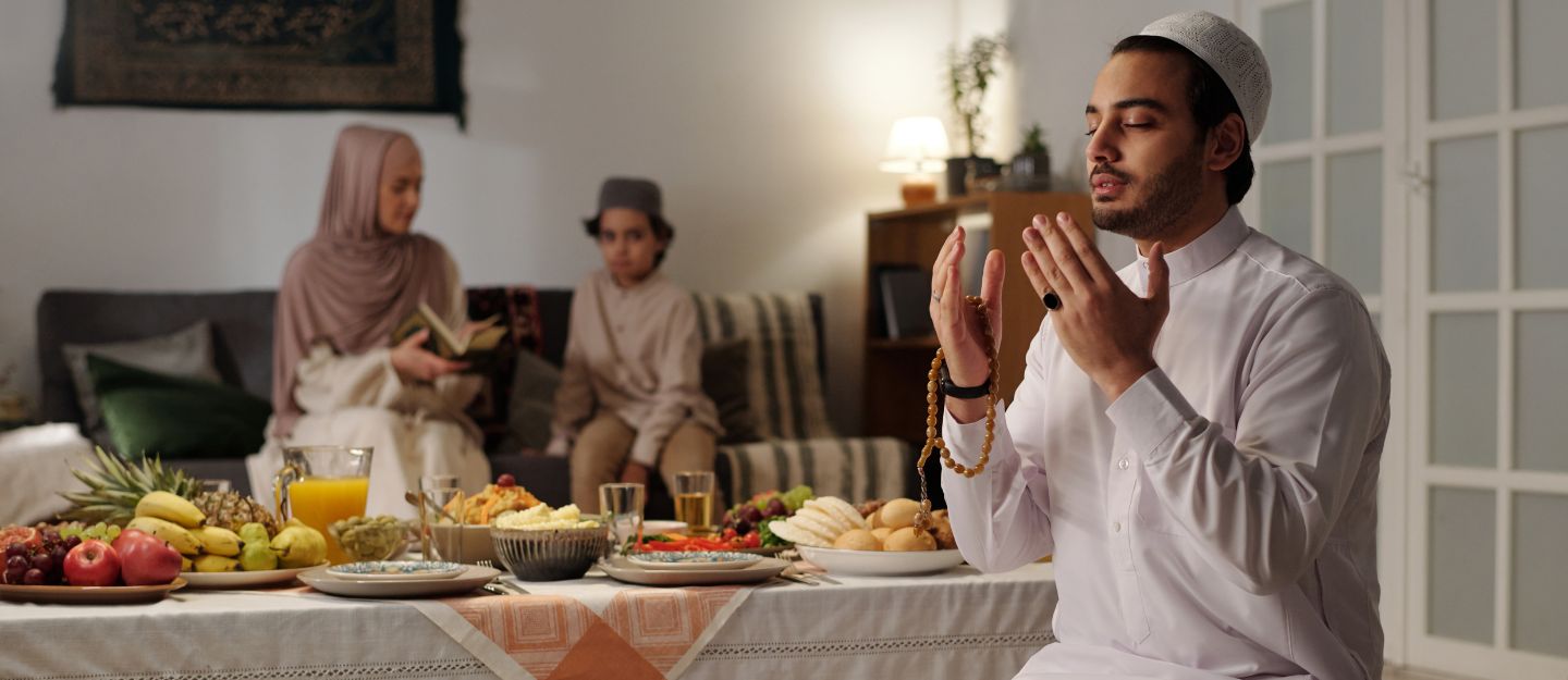 Create a peaceful prayer space at home with simple and calming decor